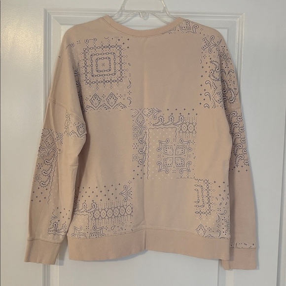 Fabletics Sweatshirt - Picture 4 of 4